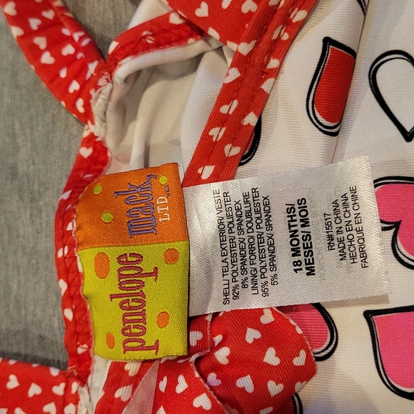 Swimsuit - Picture 3 of 4